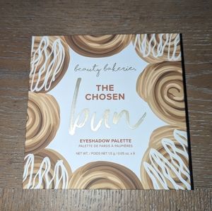 The Chosen Bun palette Beauty Bakerie